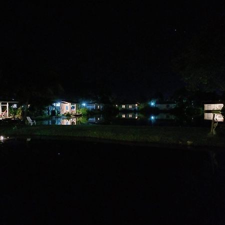 Bueng Pai Farm บึงปายฟาร์ม Villa Ngoại thất bức ảnh